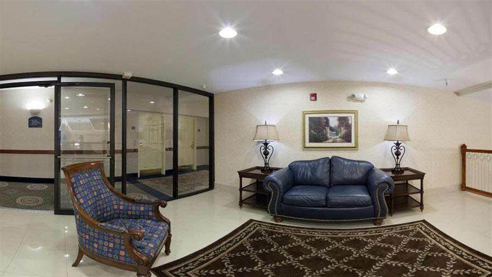 Savannah Gateway Hotel & Suites ジョージタウン エクステリア 写真