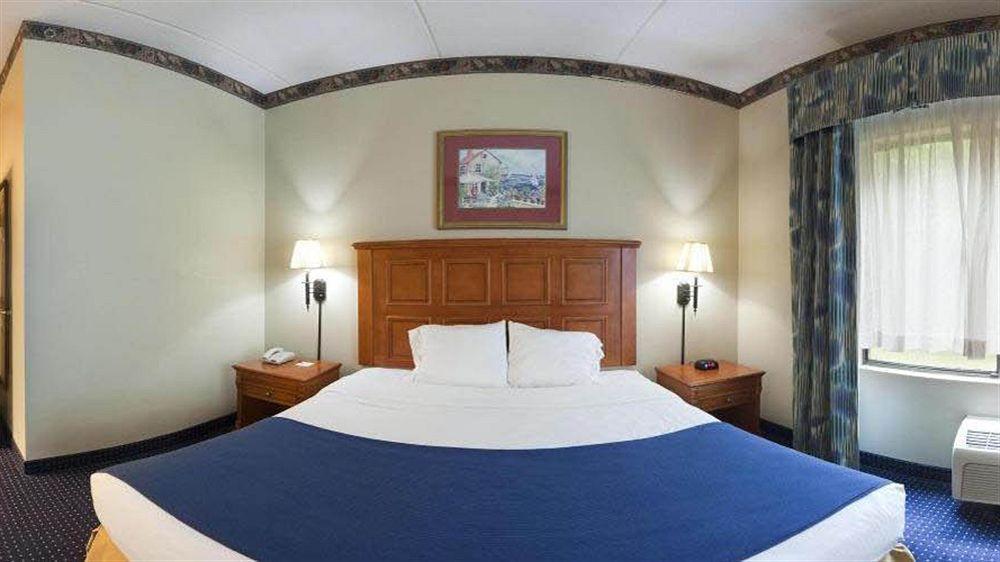 Savannah Gateway Hotel & Suites ジョージタウン エクステリア 写真