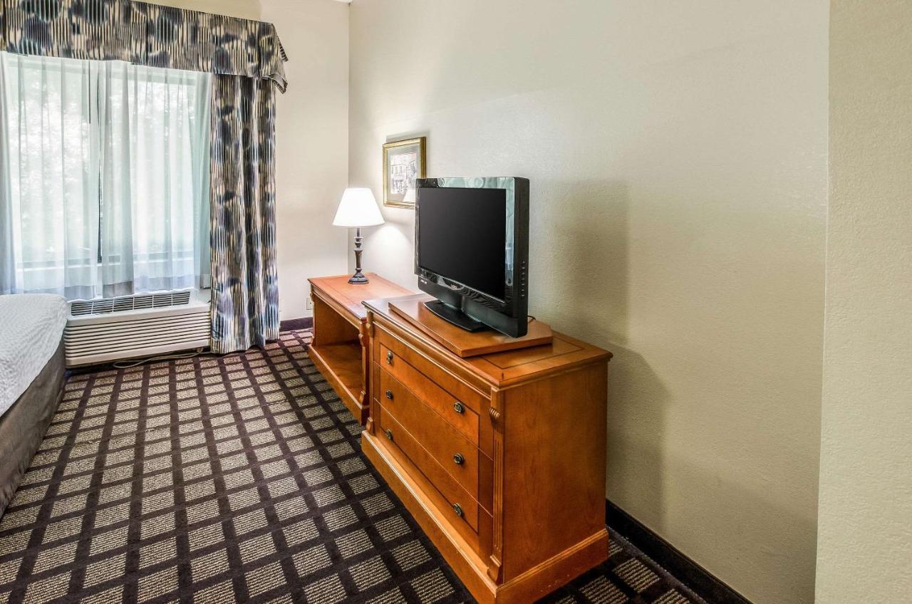 Savannah Gateway Hotel & Suites ジョージタウン エクステリア 写真