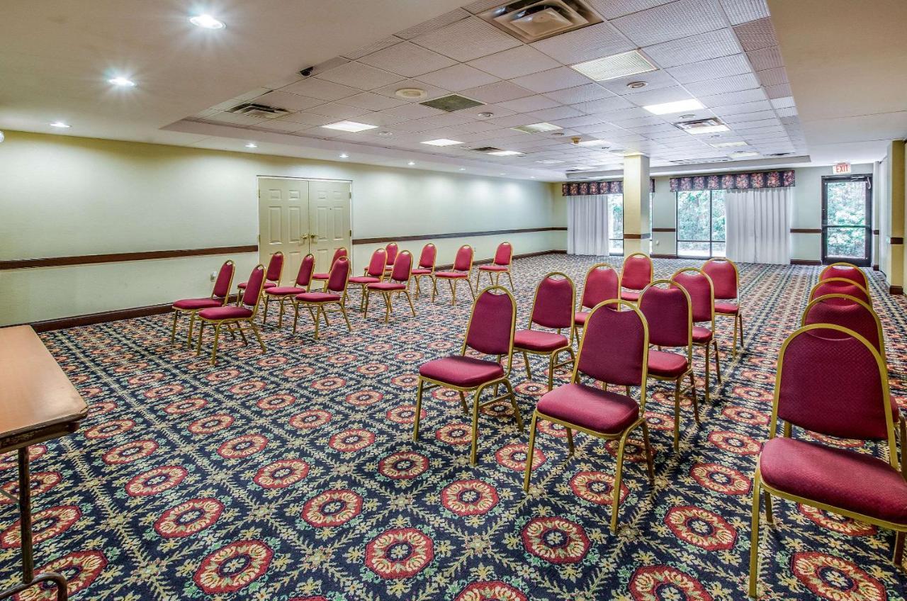 Savannah Gateway Hotel & Suites ジョージタウン エクステリア 写真