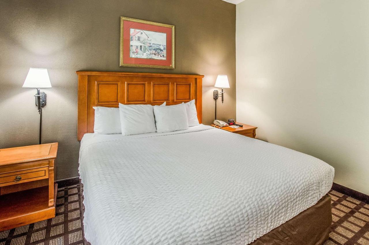 Savannah Gateway Hotel & Suites ジョージタウン エクステリア 写真