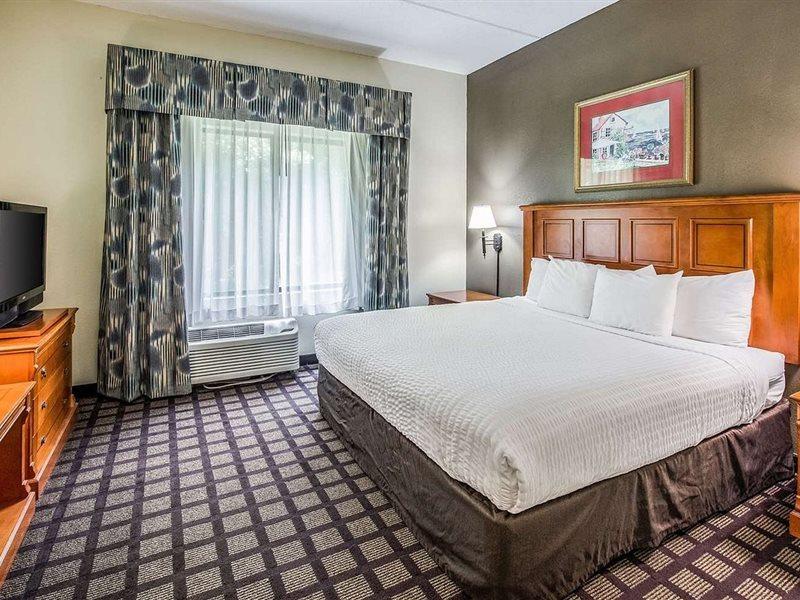 Savannah Gateway Hotel & Suites ジョージタウン エクステリア 写真