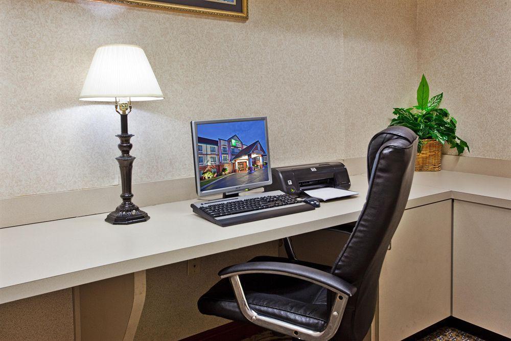 Savannah Gateway Hotel & Suites ジョージタウン 設備 写真