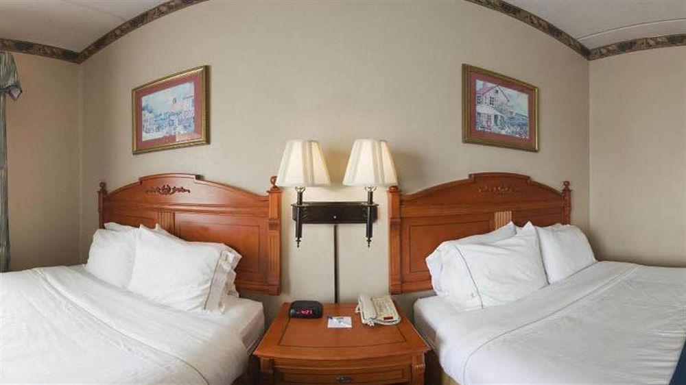 Savannah Gateway Hotel & Suites ジョージタウン エクステリア 写真