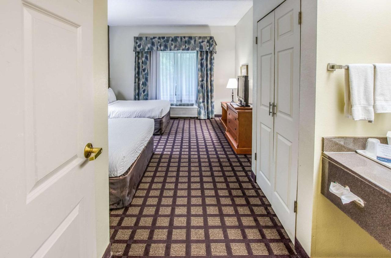 Savannah Gateway Hotel & Suites ジョージタウン エクステリア 写真
