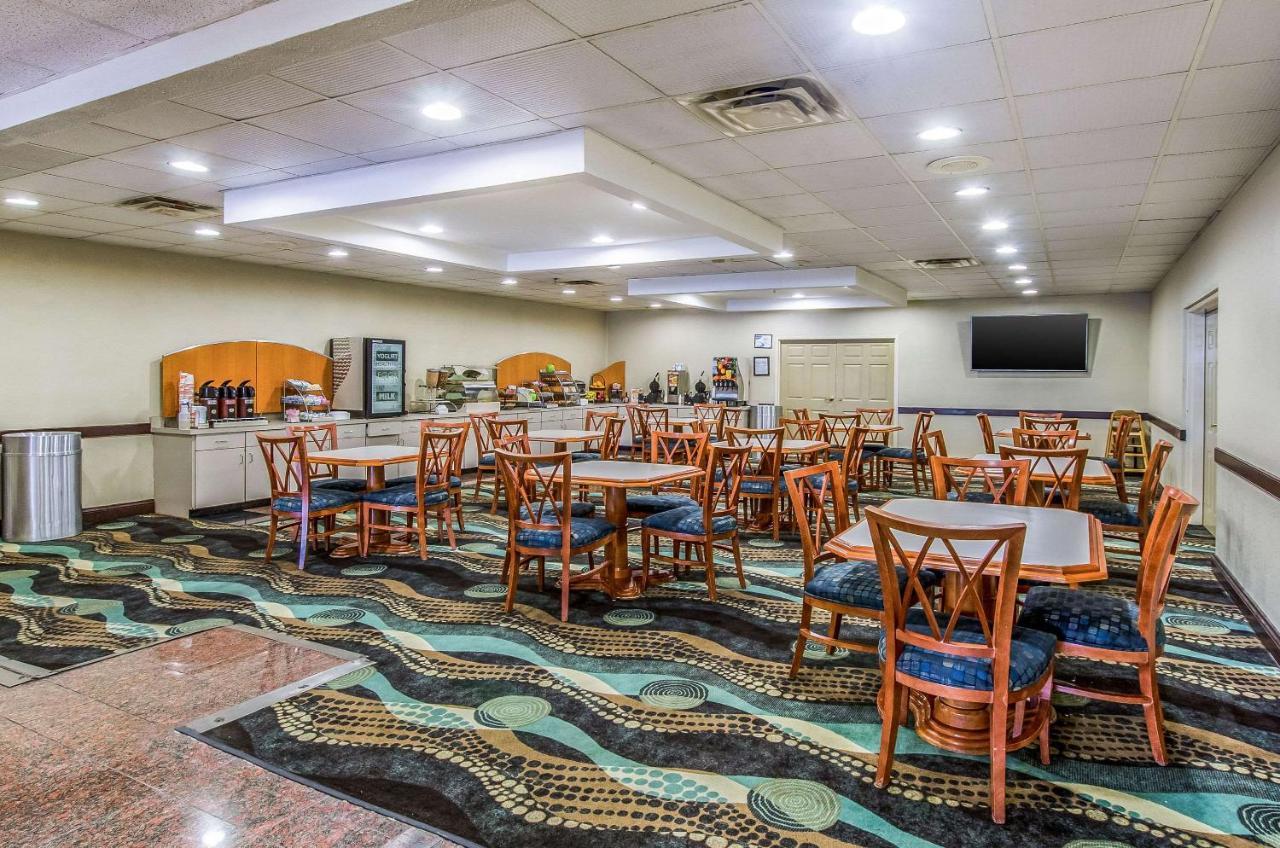Savannah Gateway Hotel & Suites ジョージタウン エクステリア 写真