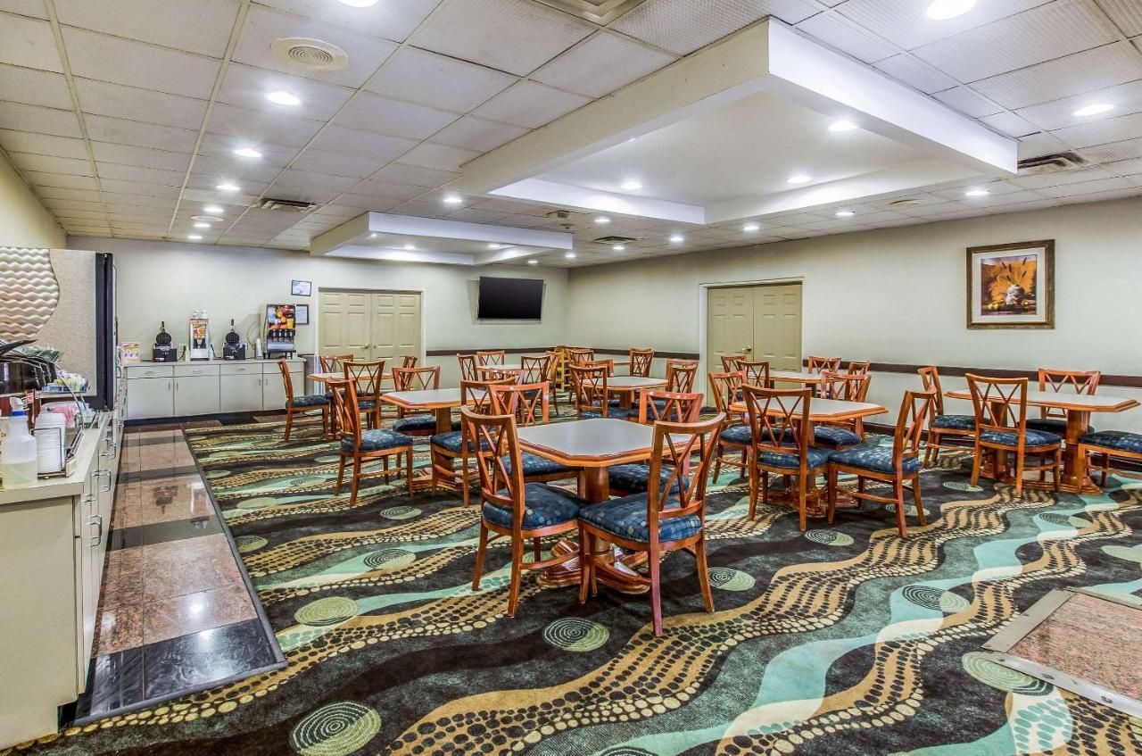 Savannah Gateway Hotel & Suites ジョージタウン エクステリア 写真