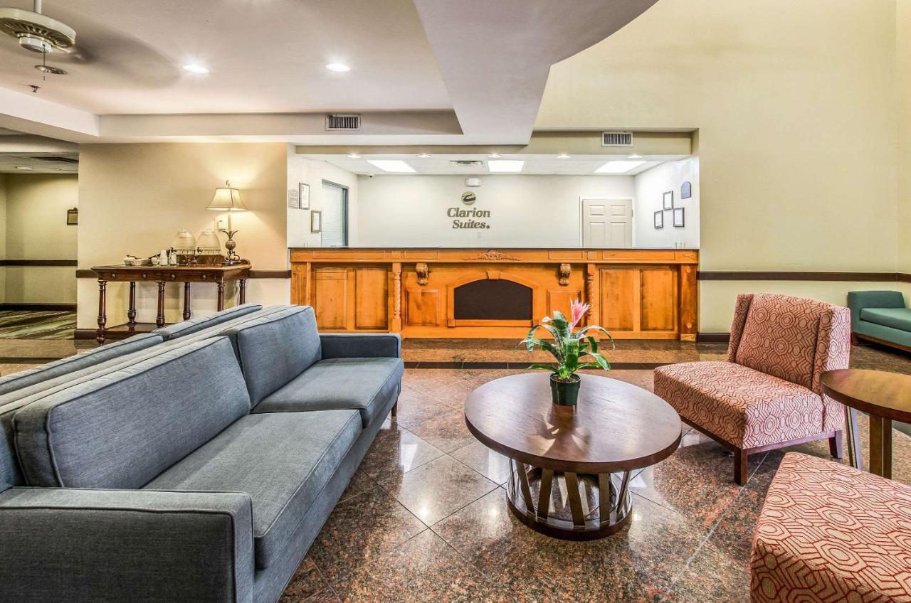 Savannah Gateway Hotel & Suites ジョージタウン エクステリア 写真