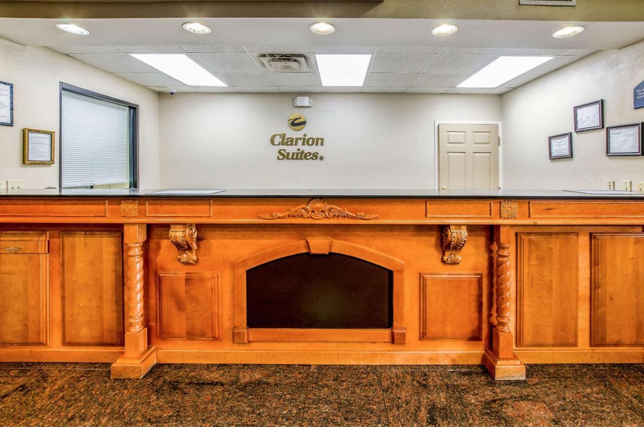 Savannah Gateway Hotel & Suites ジョージタウン エクステリア 写真